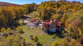 Wild Turkey Inn at Eagles Nest